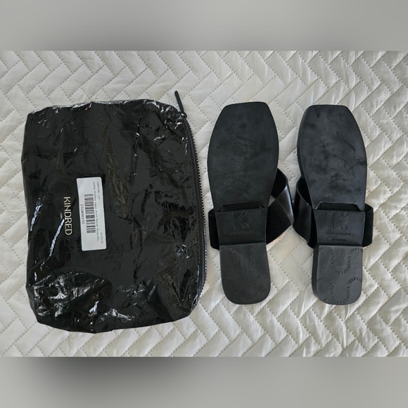 Kindred Label Hannah Thong Black - Picture 6 of 7